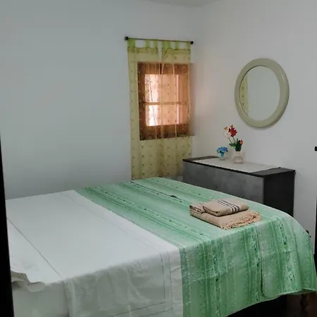 Apartment In Con Vista Mare